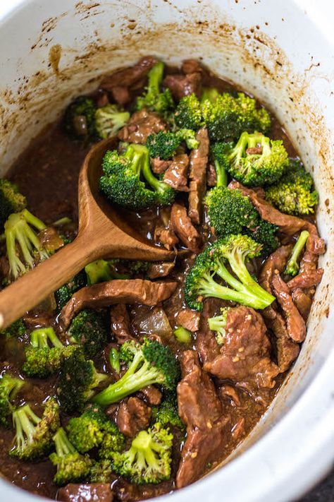 Spicy Beef And Broccoli, Beef And Broccoli Recipes, Beef And Broccoli Sauce, Broccoli Dishes, Beef Broccoli, Beef And Broccoli, Potted Beef, How To Cook Beef, Spicy Beef