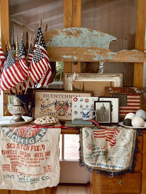 Celebrating Independence Day: Patriotic Decor Ideas for Your Home & this weekend Antique Haul 26 Patriotic Mantle, Patriotic Decor Ideas, Americana Home Decor, Antique Booth Displays, Marine Corps Veteran, Liz Marie, Mantle Ideas, Vintage Patriotic, Summer Decorations