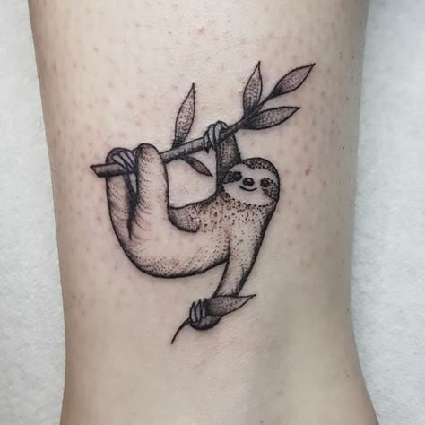 Sloth 💕👌🏼 | Animal tattoos for women, Tattoos for daughters, Sloth tattoo Sloth Tattoo Small Simple, Sloth Tattoos, Stencil Simple, Small Animal Tattoos, Animal Tattoos For Women, Sloth Tattoo, Remembrance Tattoos, Muster Tattoos, Tattoo Now