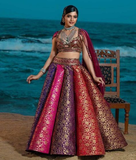 Multicolour Lehenga, Indian Bridesmaid Outfits, Lehenga Wedding Bridal, Indian Gown Design, Lehenga Look, Brocade Lehenga, Split Prom Dresses, Indian Wedding Couple Photography, Lehenga Gown