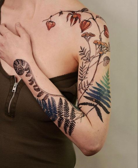 Tats Inspiration, Female Sleeve Tattoo Ideas, Female Sleeve Tattoo, Nature Sleeve, Rip Tattoos For Mom, Neat Tattoos, Sleeve Tattoo Designs, Quarter Sleeve Tattoos, Fern Tattoo