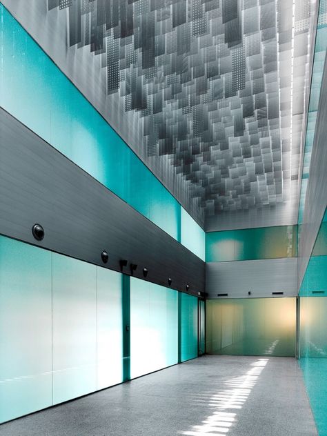 Legal Medical Institute of Granada, Spain / Andrés López, Jesús Bozzo & Rosa Palacios / Photo: Jesús Granada Architecture Ceiling, Ceiling Treatments, False Ceiling Design, False Ceiling, Public Art, Ceiling Design, 인테리어 디자인, The Ceiling, Space Design