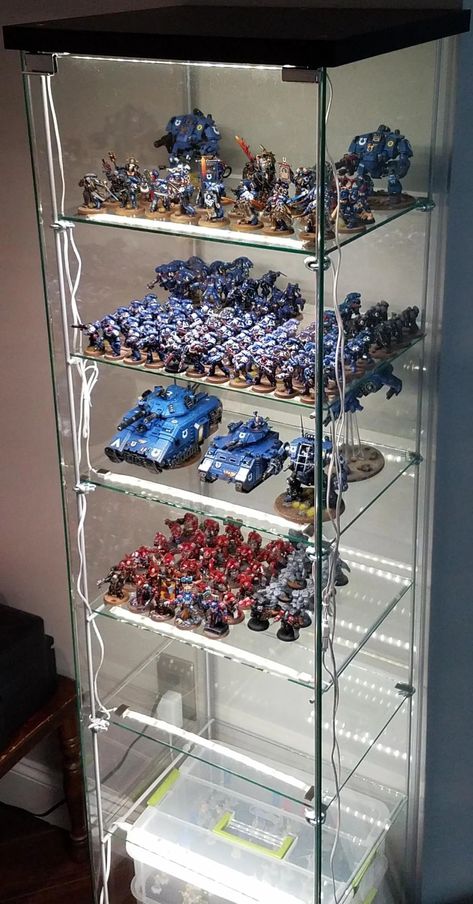 Warhammer Display, Warhammer Room, Dragon Hoard, Nerd Aesthetic, H House, Model Display, Dragon Nest, Warhammer Figures, Model Painting