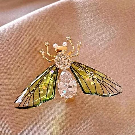 Lovely Birds Butterfly Bee Brooch For Women Pearl Rhinestone Trendy Animal Jewelry Coat Dress Lapel Pins Wedding Party Gifts #instagram #smartwatch #love #spotify #tiktok #follow #like  #personalhealth  #video #instagood #hiphop #memes #viral #Aliexpress #gamer #rap #facebook #explore #ps #amazon #helth #k #artist #trending #watch https://s.click.aliexpress.com/e/_DBi2FoJ Stump Work, Lapel Pins Wedding, Pearl Party, Bee Brooch, Fancy Gifts, Animal Brooch, Spring Gifts, Bird Brooch, Pattern Animal