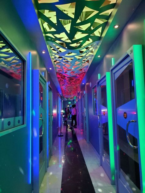 Pharaoh Karaoke Lounge Korea Karaoke Room, Small Karaoke Room Design, Korean Karaoke Room Aesthetic, Korean Karaoke Room, Karaoke Aesthetic Korean, Karaoke Bar Design, Karaoke Room Aesthetic, Karaoke Bar Aesthetic, Tokyo Karaoke