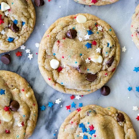 Blue Chocolate Chip Cookies, Sugar Spun Run, Blue Cookies, 4th Of July Desserts, Blue Chocolate, Chocolate Chunk Cookies, White Chocolate Chips, Sweets Recipes, Cookie Desserts