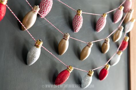 Cheap and Easy Christmas Craft: Repurpose your old Christmas lights with paint and glitter Bulb Ideas, Bulb Art, Light Bulb Crafts, C9 Christmas Lights, Vintage Christmas Lights, Christmas Light Show, Diy Christmas Lights, Christmas Light Installation, Hanging Christmas Lights