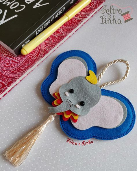 Disney Felt, Dumbo Birthday Party, Princess Crafts, Felt Keychain, Felt Toys Patterns, Felt Bookmark, Quiet Book Patterns, Felt Crafts Diy, Paper Craft Diy Projects