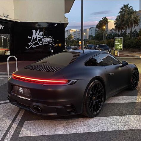 Comment if you like this wrap! 😎 ? 996 Porsche, Black Porsche, Porsche 992, Lux Cars, Ferrari F40, Nissan 370z, Classy Cars, Best Luxury Cars, Porsche Cars