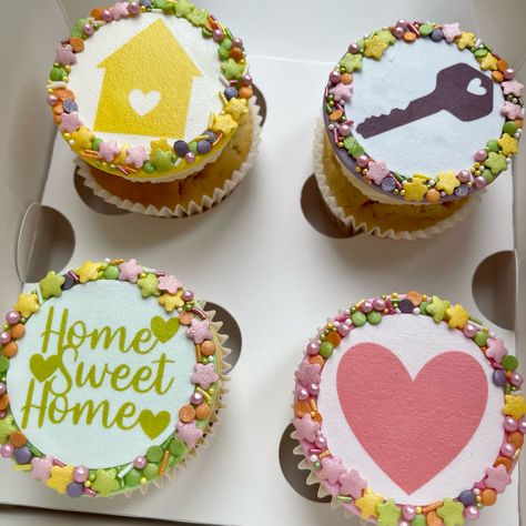 Vanilla cupcakes with vanilla buttercream frosting and fondant ‘New Home’ themed toppers. House Cupcakes, Vanilla Buttercream Frosting, House Cake, Cake Business, Vanilla Cupcakes, Vanilla Buttercream, Buttercream Frosting, Butter Cream, Cupcake Cakes