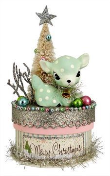 Kitsch Animals, Christmas Kisses, Crafts 2023, Pastel Turquoise, Vintage Christmas Crafts, Christmas Boxes, Christmas Tabletop Decor, Pastel Christmas, Outdoor Christmas Tree