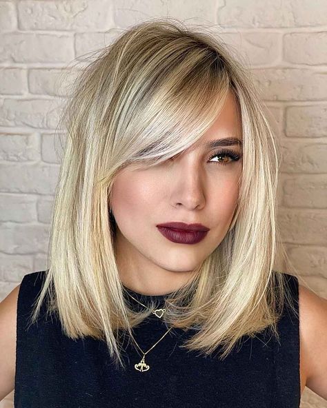 23 Sharpest Straight Lob Haircut Ideas for That Ultra Sleek Look Blond Pony, Straight Lobs, Κούρεμα Bob, Side Bangs Hairstyles, Long Bob Haircuts, Lob Haircut, Long Bob Hairstyles, Haircuts For Fine Hair, Medium Hair Cuts