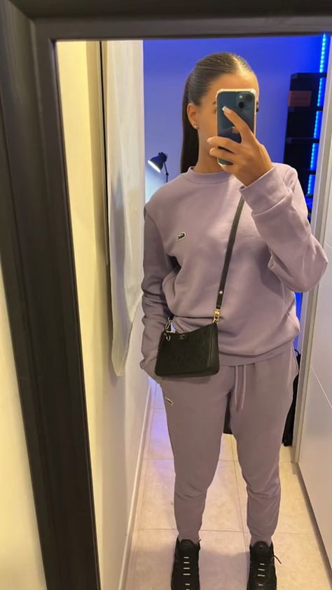 Tuta Lacoste, Ensemble Lacoste, Lacoste Outfit, Lacoste Tracksuit, Ensemble Jogging, Jogging Outfit, Zara Drip, Sweats Outfit, Hijabi Fits