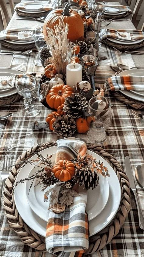 Thanksgiving Dinner Table Setting, Fall Dining Table, Christmas Dining Table Decor, Thanksgiving Tablecloth, Rustic Thanksgiving, Autumn Dining, Thanksgiving Dinner Table, Tafel Decor, Christmas Dining Table