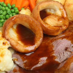 Traditional Yorkshire Pudding Yorkshire Pudding Recipe, Yorkshire Pudding Recipes, Toast In The Oven, Brown Gravy, Yorkshire Pudding, Sunday Roast, English Food, British Food, Pudding Recipe