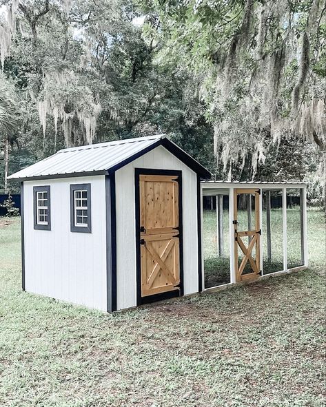 This adorable 6X8 Walk-in Chicken Coop is one of our favorites! The run is 8X12 and fully walk in with an automatic chicken door and indoor roosting ladder! Chicken Coop Shed Plans, Long Chicken Coop, Small Shed Chicken Coop, Fenced In Chicken Area, Chicken Coop Farmhouse, Diy Walk In Chicken Coop Ideas, Chicken Coop Walk In, Small Walk In Chicken Coop, Walkin Chicken Coop Ideas