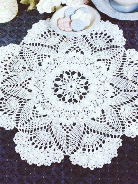 Complex-Crochet-Doily-Patterns-For-Masters Crochet Tutorial Step By Step, Irish Crochet Tutorial, Crocheted Doilies, Crochet Lace Doily, Free Crochet Doily Patterns, Doily Pattern, Crochet Dollies, Crochet Doily Patterns, Lace Doilies