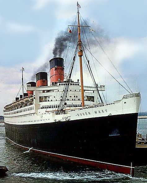 Cunard Line de S.S. Queen Mary 1950 Queen Mary Ship, Cunard Ships, Rms Queen Elizabeth, Rms Queen Mary, The Talented Mr Ripley, Talented Mr Ripley, Mr Ripley, White Star Line, Cunard Line