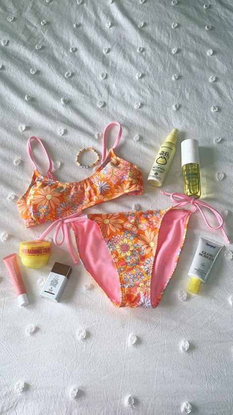 Hawaii Aesthetic Bikinis, Aesthetic Bathing Suits, Preppy Swimsuit, Swimsuit Aesthetic, Swimsuit Inspo, Beach Fits, Summer Plans, Summer Goals, Cute Bathing Suits