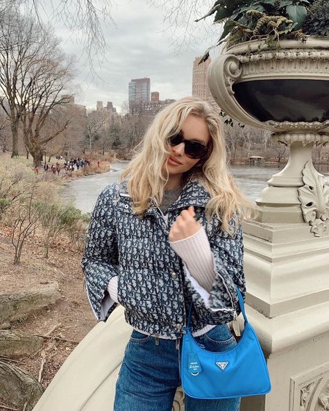 Prada Started a Trend With Its Reissued Nylon Bags, Just Like It's 2005 Again Prada Nylon Bag, Bag Outfit, Prada Nylon, Elsa Hosk, Paris Hilton, Jennifer Aniston, Brad Pitt, Nylon Bag, Central Park