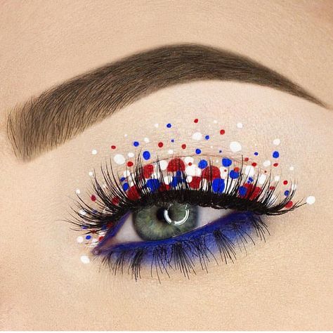 4th Makeup, Fourth Of July Makeup, Patriotic Makeup, July Makeup, 4th Of July Makeup, Bluish Green Eyes, Sugarpill Cosmetics, Bold Makeup, Holiday Makeup