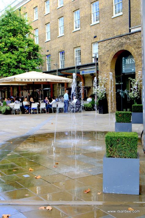 Sloane Square | Saatchi on Sunday | Its All Bee Sloane Square London, The Ivy Chelsea, London Neighborhoods, Sloane Square, London Kensington, London Boutique, Street Brands, London Shopping, Saatchi Gallery