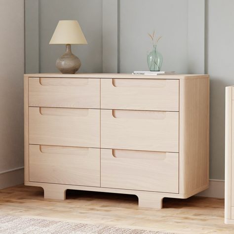 This dresser marries form and function with playful arched feet, gently curved corners and plenty of storage with 6 spacious drawers. Whether you're going for a classic, modern, or eclectic look, this versatile dresser is a perfect statement piece in the nursery. Babyletto Yuzu, Junior Bed, Baby Changing Tables, Stylish Nursery, Glider Rocker, Kids Dressers, Dresser Sets, 50 Pounds, Toddler Furniture