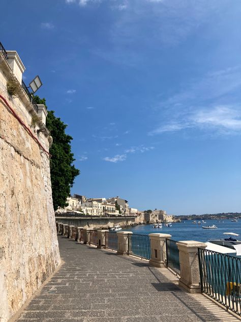 Chloe Core, Syracuse Italy, Syracuse Sicily, Mediterranean Aesthetic, Sicily Travel, Italy Sicily, Ss 2024, Holiday Aesthetic, Mediterranean Villa