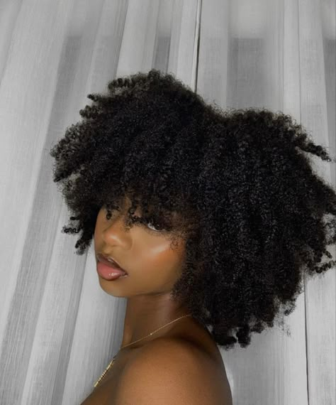 Short Afro With Bangs, Layered Afro Hair Shape, 4c Shoulder Length Natural Hair, Heart Shaped Natural Haircut, Bangs On 4c Hair, Afros Black Women, Heart Afro, Short Afro Hairstyles 4c Hair, 4b Afro