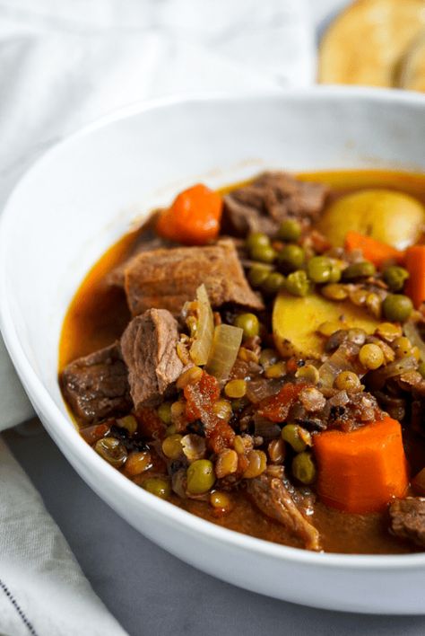 Beef and lentil stew piled high in a white bowl. Slow Cooker High Protein, Beef And Lentil Stew, Beef Lentil Stew, Beef Lentil Soup, Oh Snap Macros, Beef And Lentil, Lentil Stew Recipes, Slow Cooker Stew Recipes, Red Meat Recipes