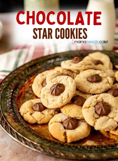 Chocolate Star Cookies are a classic treat that many people enjoy, especially during the holiday season. These yummy cookies combine the rich flavors of peanut butter and chocolate, creating a classic and favorite cookie no matter the time of year. Peanut Butter Alternatives, Chocolate Stars, Classic Peanut Butter Cookies, Peanut Butter Cup Cookies, Peanut Butter Cookie Dough, Star Cookies, Best Food Ever, Peanut Butter Cookies, How To Make Chocolate