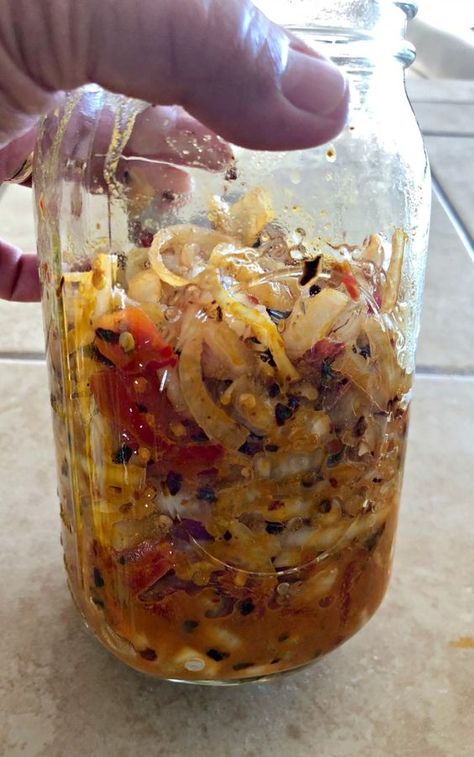 Fermented Peppers And Onions, Fermenting For Beginners, Fermented Onion Relish, Fermented Salad Dressing, Lacto Fermented Onions, How To Ferment Food, Preserving Onions From The Garden, How To Ferment Vegetables, Canning Onions Recipes