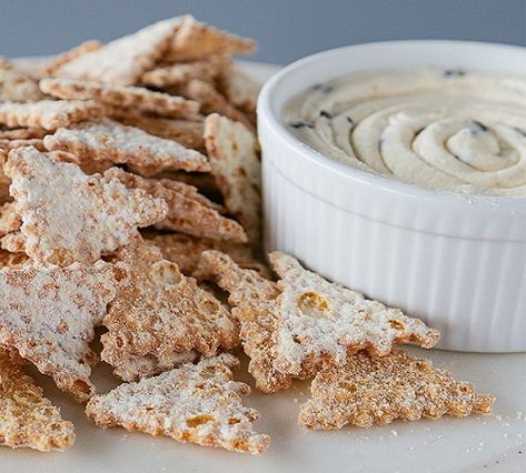 Cannoli Dip Chips, Cannoli Chips And Dip, Cannoli Dip Charcuterie Board, Pizelle Cannoli Recipe, Conoli Recipe Dip, Crumbl Cannoli Cookie, Canolli Cookie Recipe, Cannoli Chips Recipe, Cannoli Nachos