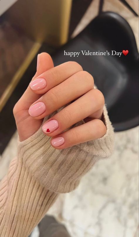 Short Gel Nails, Simple Gel Nails, Minimal Nails, Casual Nails, Work Nails, Cute Gel Nails, Neutral Nails, Minimalist Nails, Heart Nails