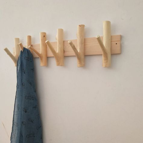 Creative log branch decoration wall hangers Solid wood key hook door back entrance coat hook frame tree branch row hook Diy Wood Hanger, Coat Wall Hanger, Tree Branch Coat Rack, Wood Wall Hanger, Wooden Coat Hooks Diy, Coat Hook Ideas, Unique Coat Hooks, Takken Decor, Mebel Antik