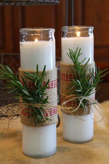 Cheap Christmas Gift Ideas, Cheap Christmas Gift, Burlap Christmas Decorations, Diy Christmas Decorations Dollar Store, Christmas Decor Diy Cheap, Christmas Candle Centerpiece, Dollar Store Christmas Decor, Dollar Store Candles, Cheap Christmas Diy