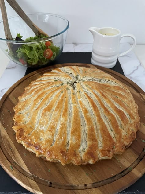 Paul Hollywood Rough Puff Pastry, Potato And Onion Pie, Rough Puff Pastry Paul Hollywood, Pithivier Recipes, Pie Savoury, Potato Torte, Paul Hollywood Bread Recipes, Paul Hollywood Recipes, British Baking Show Recipes