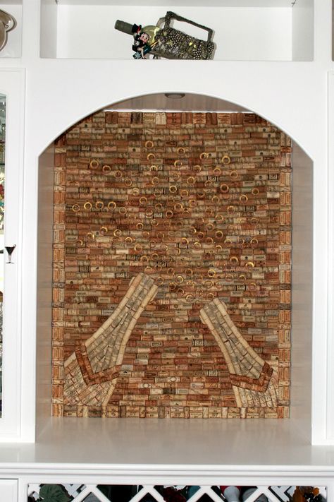 Wine Cork Backdrop "Cheers" Wine Cork Wall Art, Cork Wall Ideas, Cork Wreaths, Wine Cork Wall Decor, Winery Decor, Wine Cork Projects, Cork Ideas, Recycled Wine Corks, Wine Closet