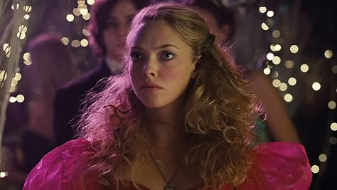 Anita Lesnicki, Amanda Seyfried Tumblr, Fall Out Boy Poster, Jennifers Body Megan, Indie Hipster Fashion, Preppy Grunge, Still Picture, Jennifer's Body, Creative Costumes