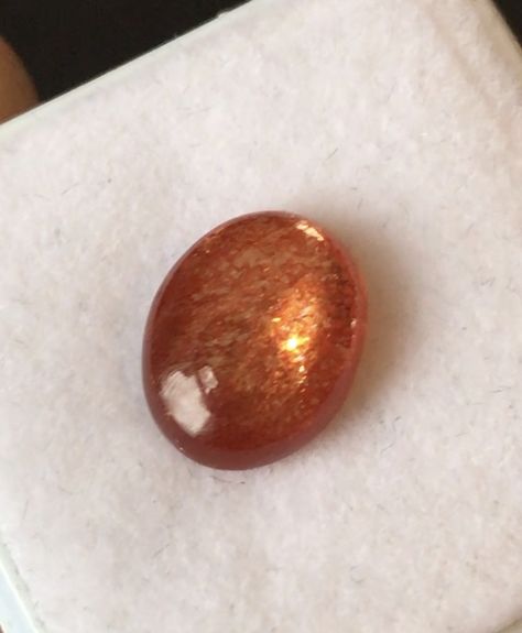 Sunstone Aesthetic, Descendants Oc, Marvel Dr, Sun Aesthetic, Sunstone Jewelry, Earth Gift, Rock Types, Sun Stone, Pretty Rocks