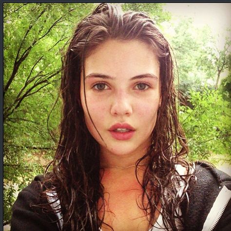 It rained. I ran. #4milesproud Dani Campbell, Davina Claire, Video Reels, Danielle Campbell, Video Download, Body Inspiration, The Cw, Fav Celebs, Simple Image