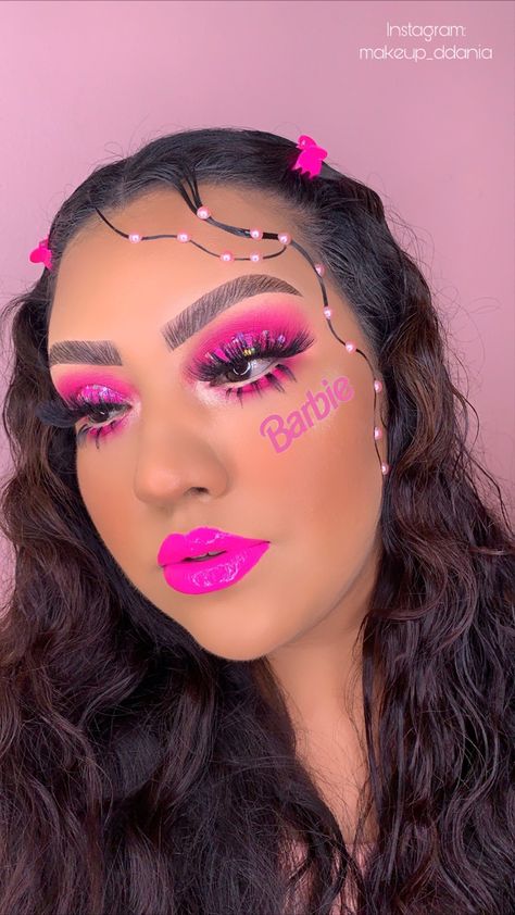 Barbie Collab, Makeup Barbie, Brownie Packaging, Barbie Nails, Airbrush Designs, Pretty Makeup Looks, Barbie Makeup, Barbie Costume, Makeup Challenges