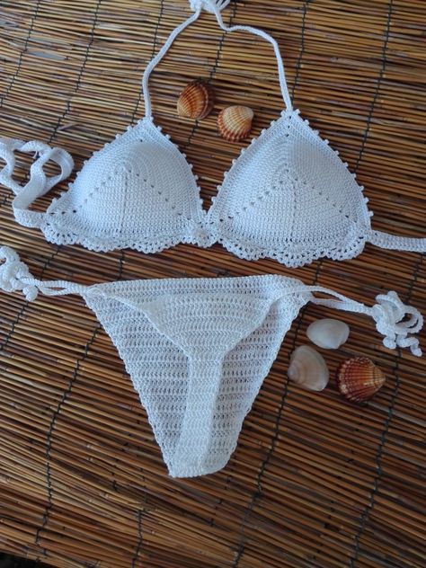 Crochet Swimwear, Border Embroidery Designs, Border Embroidery, Diy Crochet Projects, Crochet Chart, Swimmers, Diy Crochet, Crochet Tutorial, Crochet Clothes