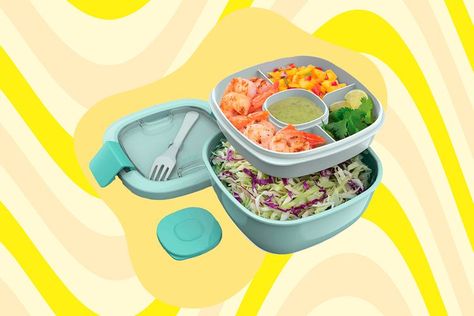 Say Goodbye to Soggy Salads—Over 40K Shoppers Agree You Need This Meal-Prep-Friendly Salad Container Bentgo Salad, Sauce Container, Salad Dressing Container, Salad Container, Adult Lunches, Salads To Go, Lunch Box Containers, Salad Toppings, Portable Food