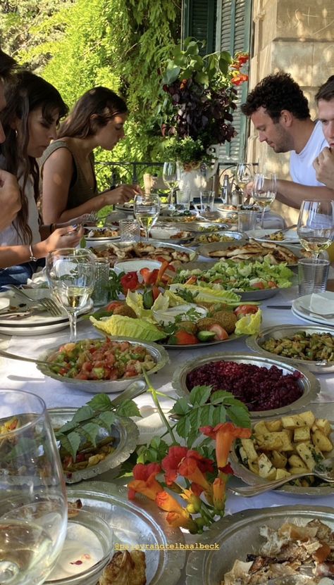 Mediterranean Dinner Party, Mediterranean Aesthetic, Mediterranean Summer, Mediterranean Lifestyle, Coastal Granddaughter, Mediterranean Dishes, Visual Diary, Dream Lifestyle, Mediterranean Recipes