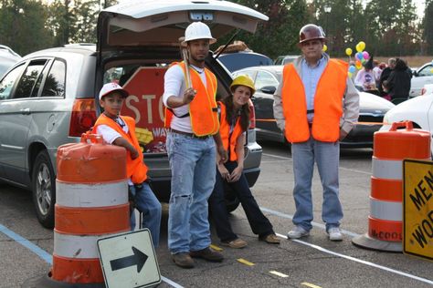 Road construction Trunk or Treat Church Trunk, Trunker Treat Ideas, Halloween Car Decorations, Church Halloween, Trunk Or Treat Ideas, Fall Fest, Treat Ideas, Trunk Or Treat, Fall Festival