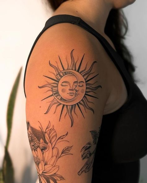 Small Girly Tattoos, Taurus Tattoos, Pieces Tattoo, Upper Arm Tattoos, Intricate Tattoo, Inspiration Tattoos, Sun Tattoos, Tatuaje A Color, Discreet Tattoos