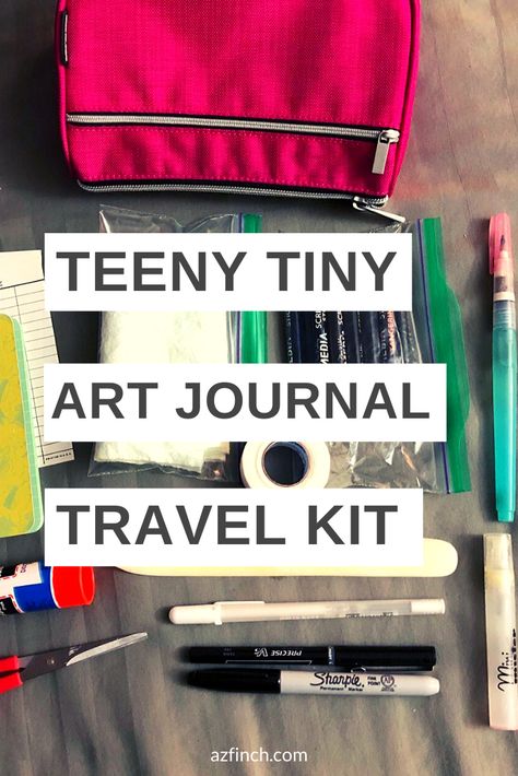 Travel Art Journal Kit, Travel Junk Journal Ideas, Travelers Notebook Aesthetic, Travel Art Kit Diy, Travelers Notebook Ideas Inspiration, Small Art Journal, Daily Art Journal, Journal Tools, Travel Junk Journal