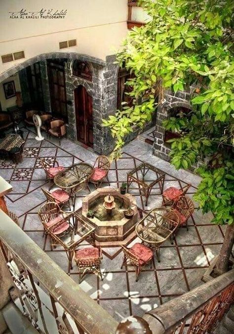 Old Arabic House, Ancient Buildings Architecture, Syria Pictures, Arabic House, Damascus Syria, Culture Day, Ancient Buildings, Outdoor Balcony, Hdr Photography