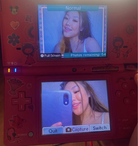 Nintendo Photoshoot, 3ds Nintendo, Retro Photoshoot, Cozy Gaming, Nintendo Dsi, Pink Games, Selfie Aesthetic, Beauty In Everything, Photography Aesthetic